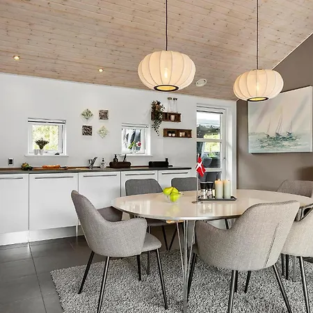 3 Bedroom Amazing In 펜션 *